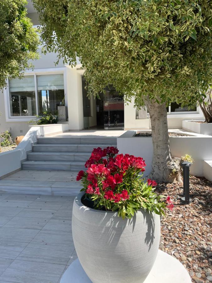 Ninemia & Aparthotel