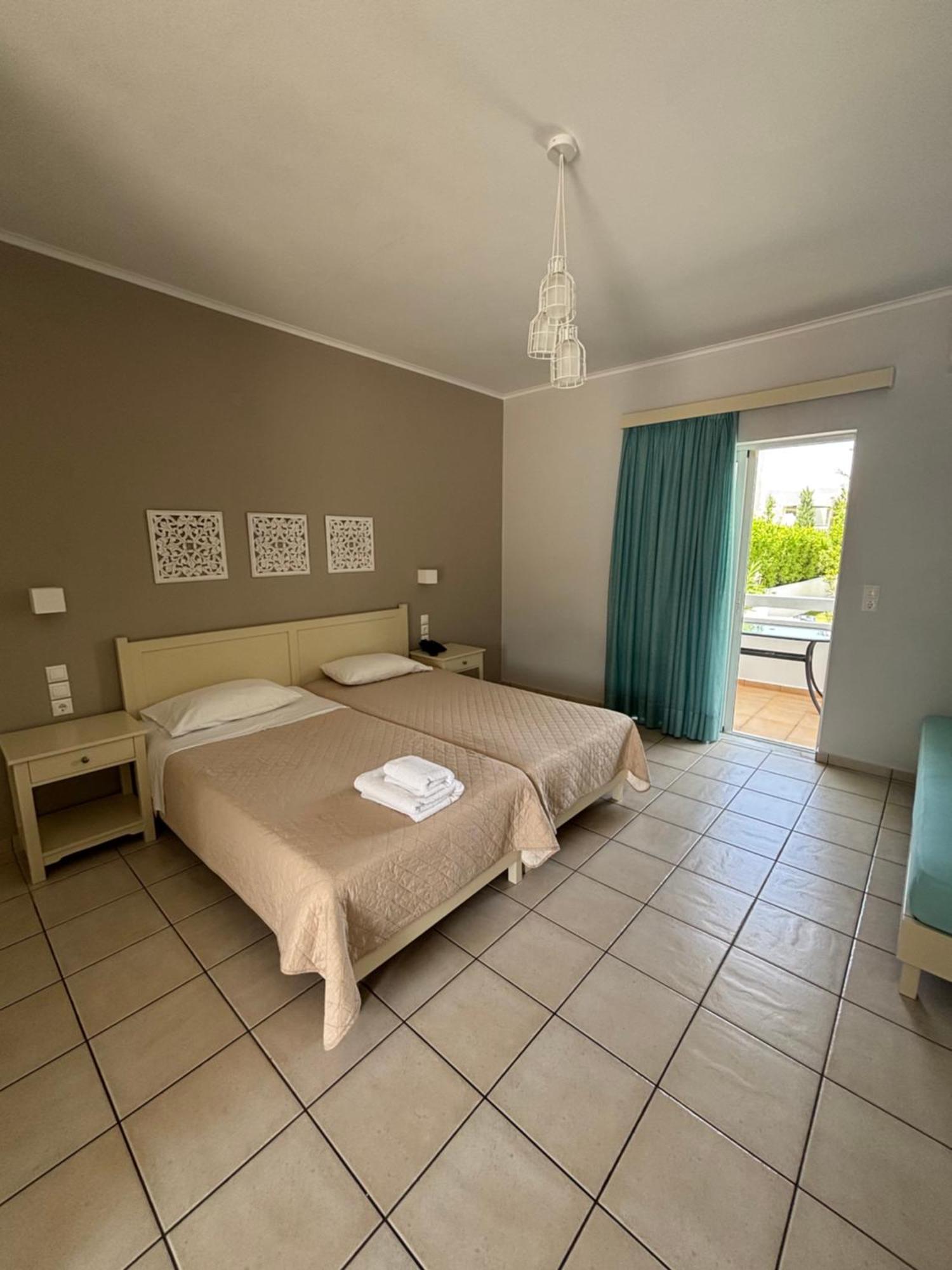 Appart hôtel Ninemia & Agia Marina